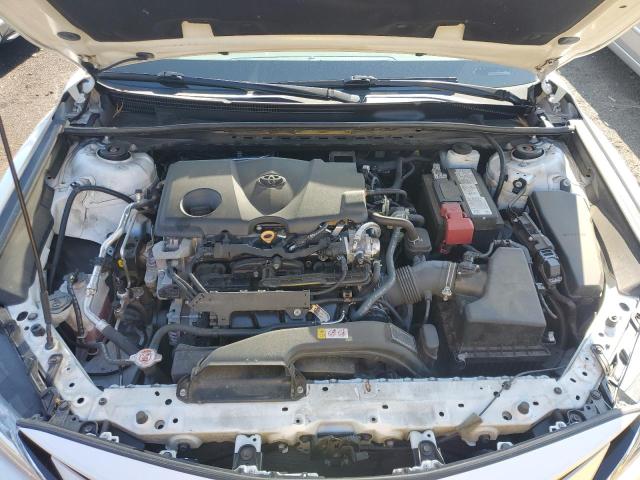 4T1F11BK3NU067490 - 2022 TOYOTA CAMRY XLE أبيض صورة 11
