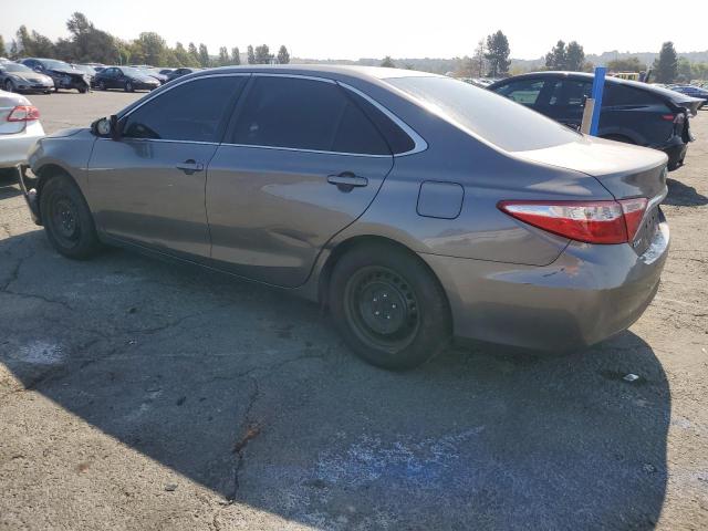 4T4BF1FK1FR503769 - 2015 TOYOTA CAMRY LE GRAY photo 2