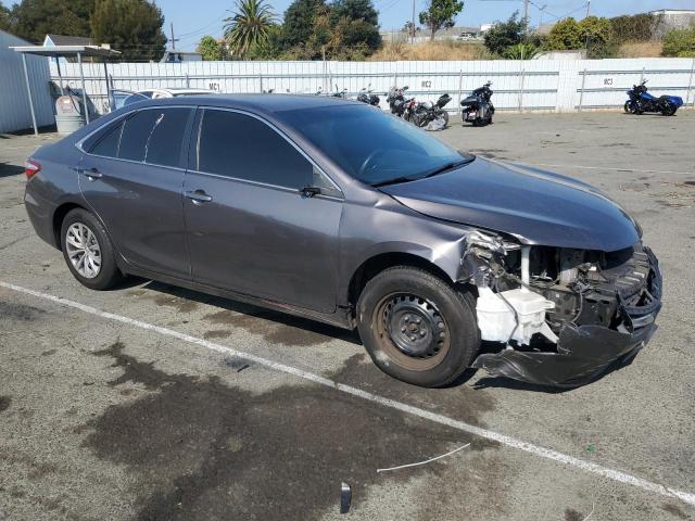 4T4BF1FK1FR503769 - 2015 TOYOTA CAMRY LE GRAY photo 4