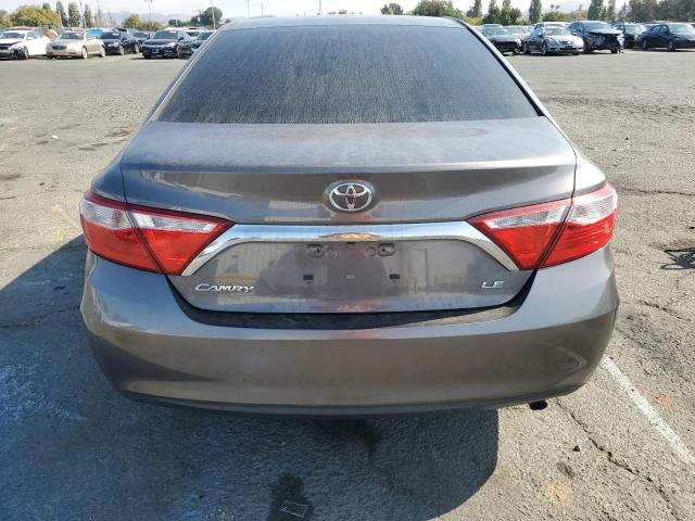 4T4BF1FK1FR503769 - 2015 TOYOTA CAMRY LE GRAY photo 6