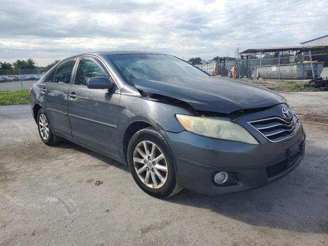 4T1BF3EK3AU106208 - 2010 TOYOTA CAMRY BASE GRAY photo 4