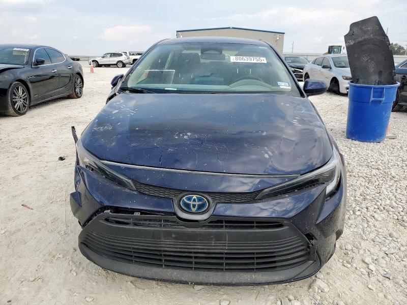 JTDBCMFE1PJ009594 - 2023 TOYOTA COROLLA LE BLUE photo 5