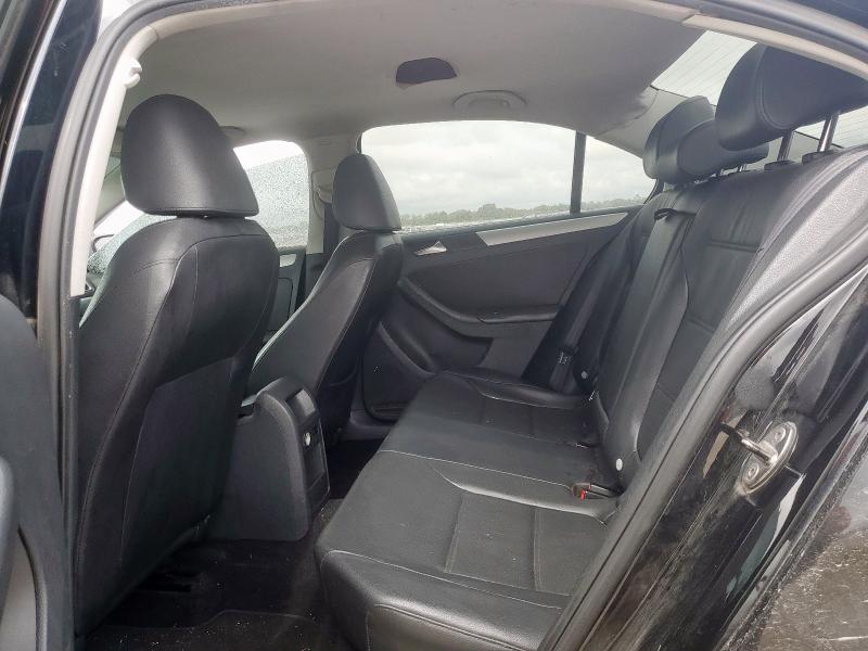 3VWDP7AJ7DM405155 - 2013 VOLKSWAGEN JETTA SE შავი ფოტო 10