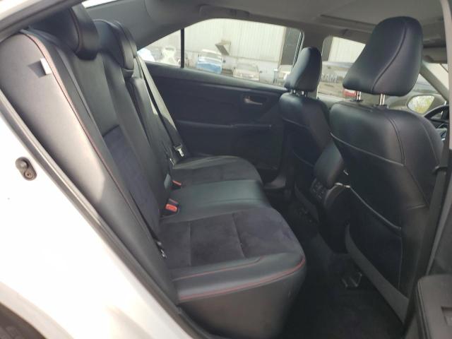 4T1BF1FK5HU689183 - 2017 TOYOTA CAMRY LE WHITE photo 10