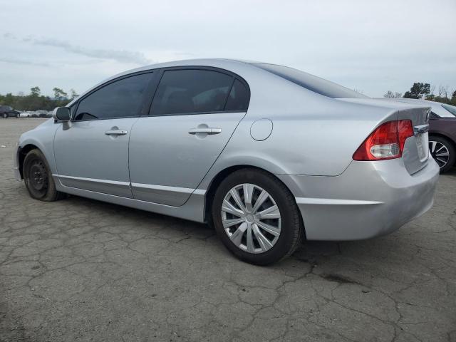 2HGFA16569H305819 - 2009 HONDA CIVIC LX SILVER photo 2