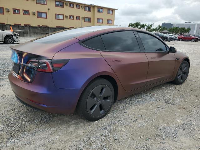 5YJ3E1EB8NF345865 - 2022 TESLA MODEL 3 Zweifarbig Foto 3