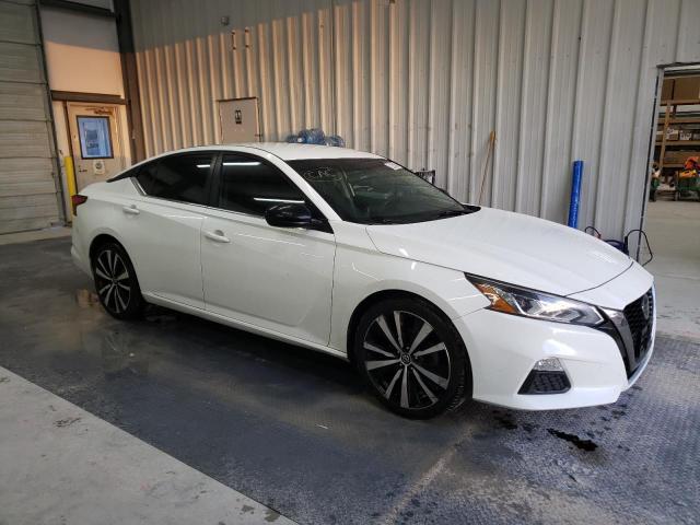 1N4BL4CV9KC108154 - 2019 NISSAN ALTIMA SR WHITE photo 4