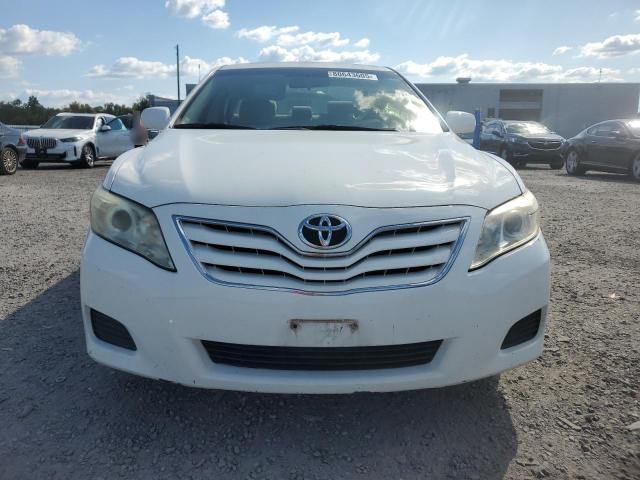 4T1BF3EK1BU678864 - 2011 TOYOTA CAMRY BASE Սպիտակ լուսանկար 5