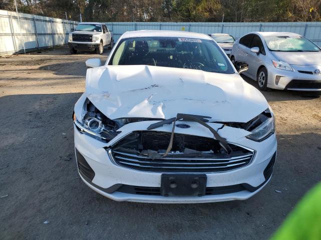 3FA6P0HD1KR132318 - 2019 FORD FUSION SE WHITE photo 5