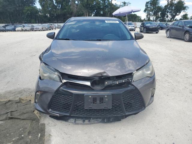 4T1BF1FKXHU440510 - 2017 TOYOTA CAMRY LE GRAY photo 5
