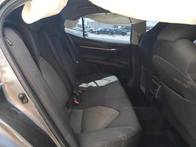 4T1C11AK3NU695716 - 2022 TOYOTA CAMRY LE GRAY photo 10