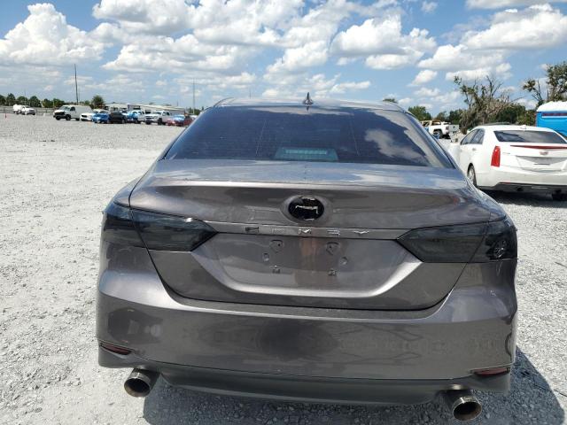 4T1C11AK3NU695716 - 2022 TOYOTA CAMRY LE GRAY photo 6