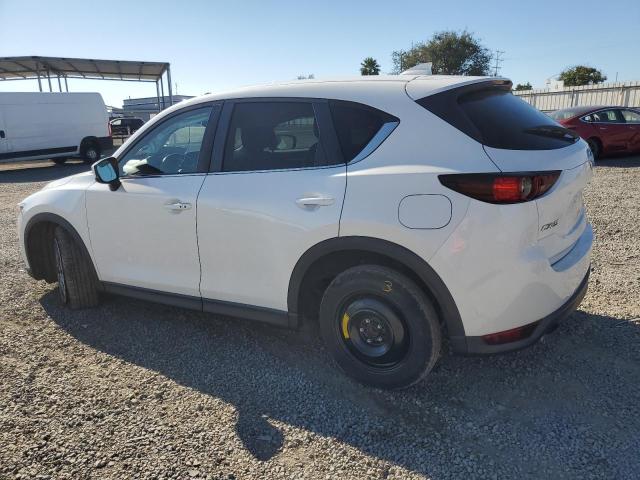 JM3KFACM6J0325918 - 2018 MAZDA CX-5 TOURING თეთრი ფოტო 2