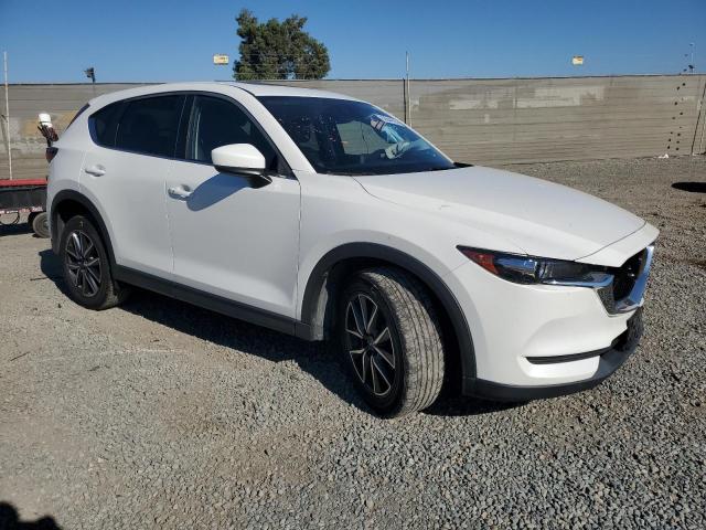 JM3KFACM6J0325918 - 2018 MAZDA CX-5 TOURING თეთრი ფოტო 4