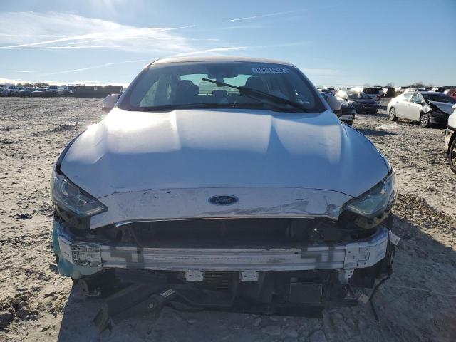 3FA6P0G70LR134719 - 2020 FORD FUSION S WHITE photo 5