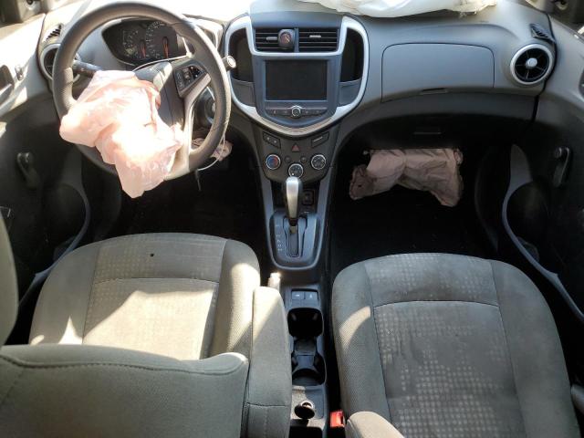 1G1JB5SH5J4128302 - 2018 CHEVROLET SONIC LS Noir photo 8