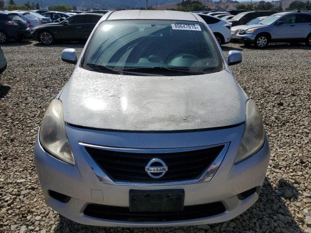 3N1CN7AP3CL930701 - 2012 NISSAN VERSA S SILVER photo 5