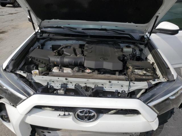 JTEBU5JRXH5414680 - 2017 TOYOTA 4RUNNER SR5/SR5 PREMIUM WHITE photo 12