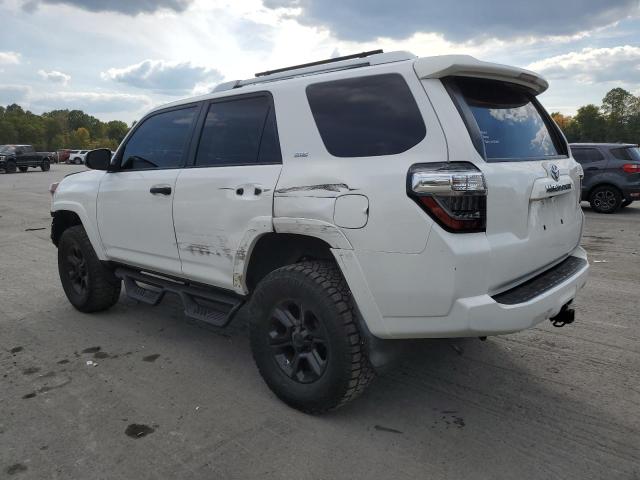 JTEBU5JRXH5414680 - 2017 TOYOTA 4RUNNER SR5/SR5 PREMIUM WHITE photo 2