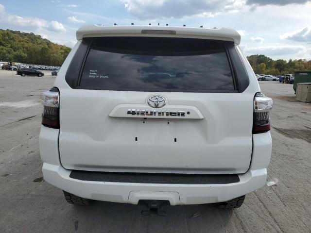 JTEBU5JRXH5414680 - 2017 TOYOTA 4RUNNER SR5/SR5 PREMIUM WHITE photo 6