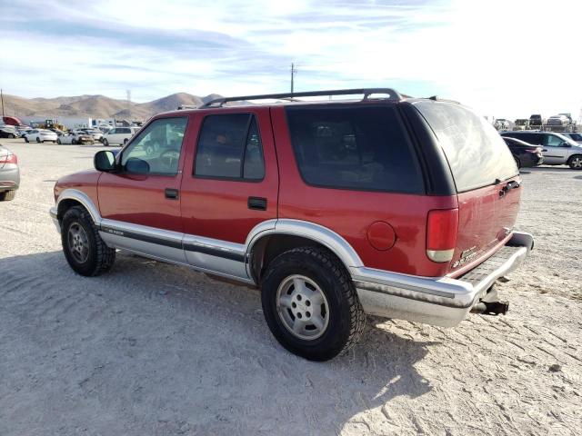 1GNDT13W2V2233265 - 1997 CHEVROLET BLAZER RED photo 2