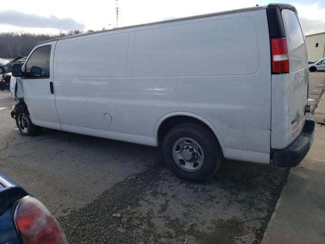 1GCWGGBA5E1116896 - 2014 CHEVROLET EXPRESS G2 WHITE photo 2