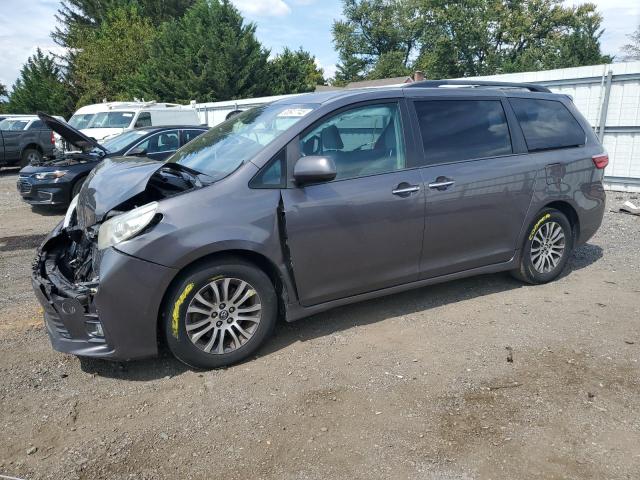 2018 TOYOTA SIENNA XLE, 