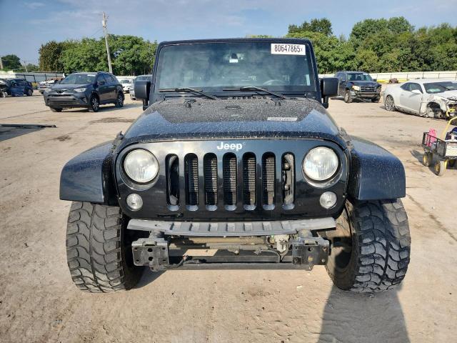 1C4HJWEGXFL528449 - 2015 JEEP WRANGLER U SAHARA შავი ფოტო 5