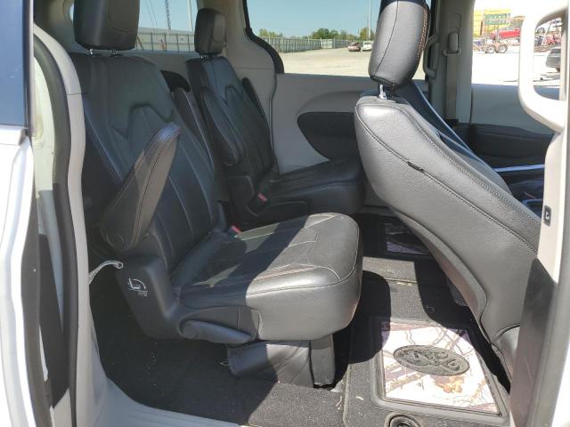 2C4RC1BG6HR524270 - 2017 CHRYSLER PACIFICA TOURING L WHITE photo 11