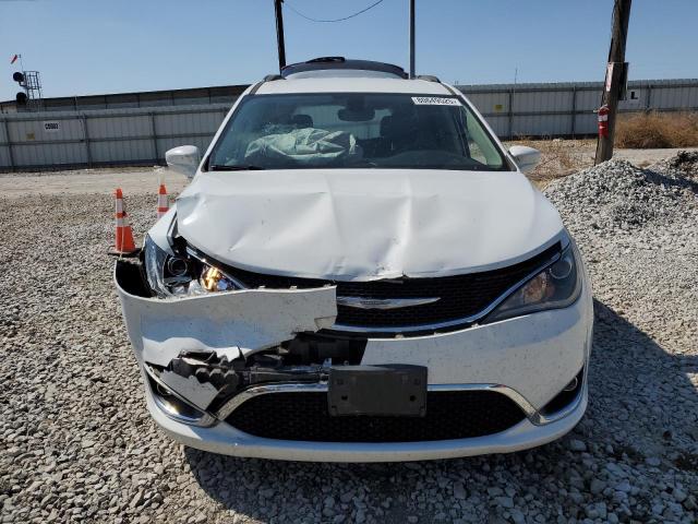 2C4RC1BG6HR524270 - 2017 CHRYSLER PACIFICA TOURING L WHITE photo 5