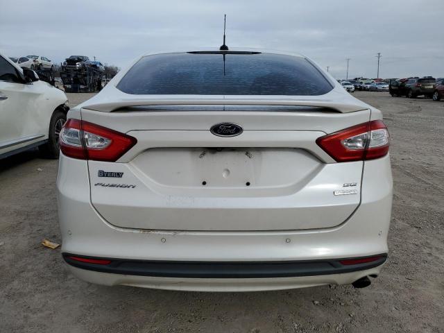 3FA6P0HR5DR199731 - 2013 FORD FUSION SE WHITE photo 6