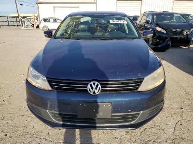 3VWDP7AJ9DM352359 - 2013 VOLKSWAGEN JETTA SE BLUE photo 5