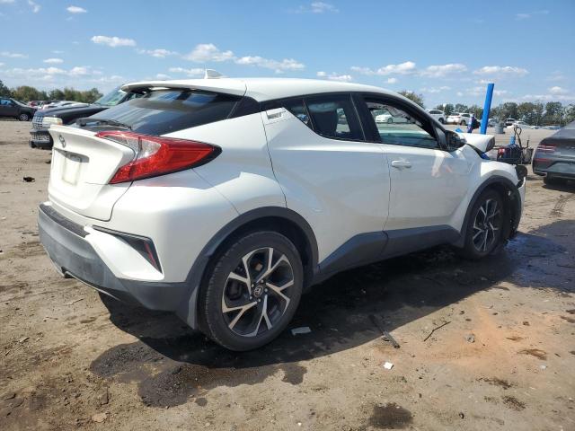 NMTKHMBX6JR017952 - 2018 TOYOTA C-HR XLE أبيض صورة 3