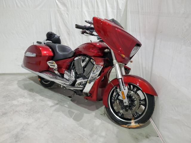 5VPDB36D5A3004733 - 2010 VICTORY MOTORCYCLES CROSS COUN Rouge photo 1