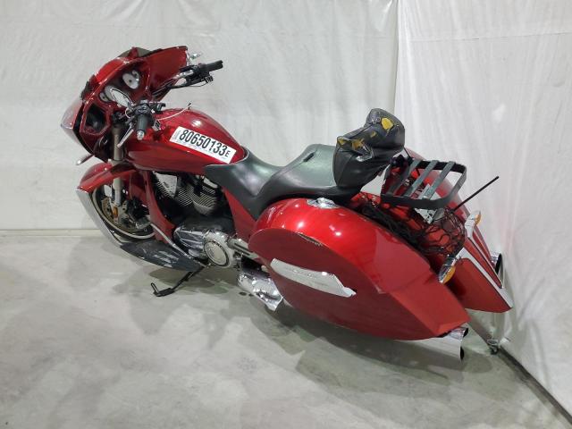 5VPDB36D5A3004733 - 2010 VICTORY MOTORCYCLES CROSS COUN Rouge photo 3