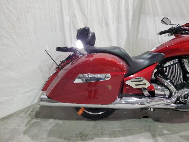 5VPDB36D5A3004733 - 2010 VICTORY MOTORCYCLES CROSS COUN Rouge photo 6