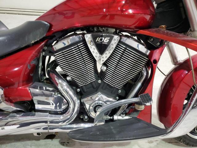5VPDB36D5A3004733 - 2010 VICTORY MOTORCYCLES CROSS COUN Rouge photo 7