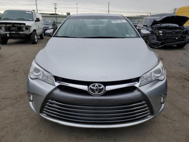 4T1BF1FK0HU741738 - 2017 TOYOTA CAMRY LE SILVER photo 5