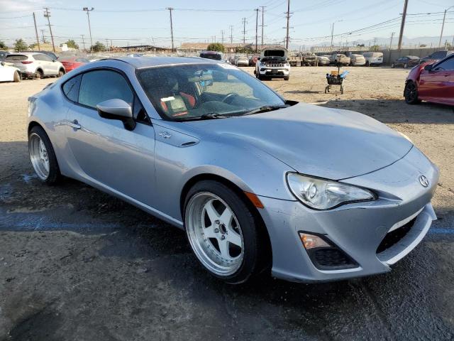 JF1ZNAA14F8712324 - 2015 TOYOTA SCION FR-S Gümüş foto 4