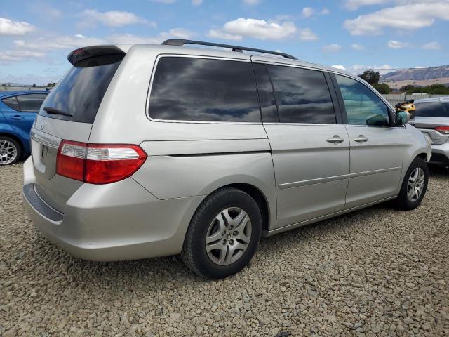 5FNRL38686B404098 - 2006 HONDA ODYSSEY EXL SILVER photo 3