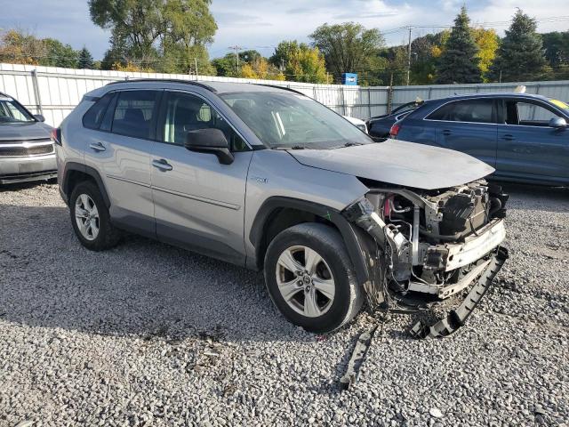 JTMLWRFV8KD012329 - 2019 TOYOTA RAV4 LE SILVER photo 4