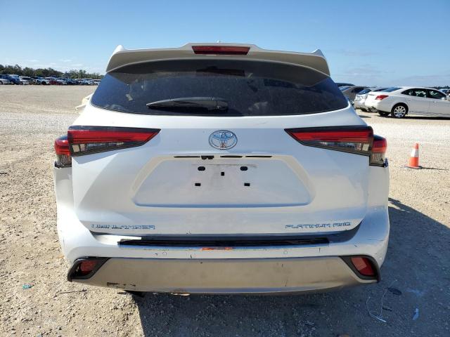 5TDFZRBH8NS168982 - 2022 TOYOTA HIGHLANDER PLATINUM WHITE photo 6