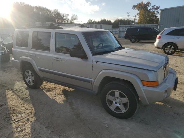 1J8HH48K19C511357 - 2009 JEEP COMMANDER SPORT Silber Foto 4