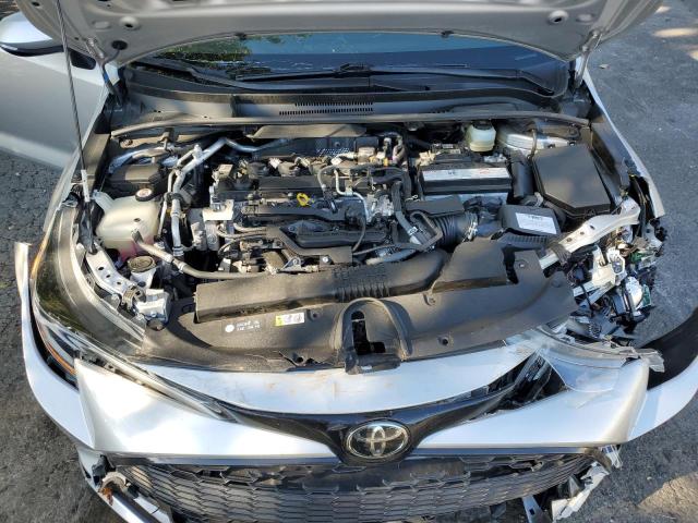 JTNK4RBE4K3068342 - 2019 TOYOTA COROLLA SE Silber Foto 11