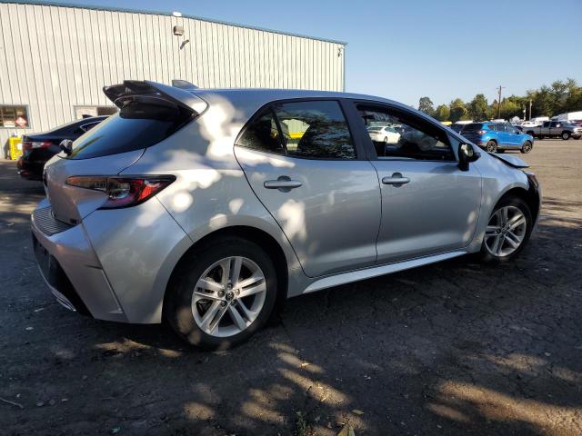 JTNK4RBE4K3068342 - 2019 TOYOTA COROLLA SE Silber Foto 3