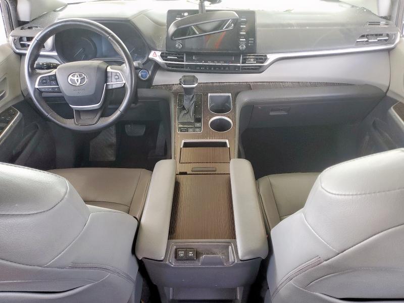 5TDYRKECXMS058059 - 2021 TOYOTA SIENNA XLE BLACK photo 8