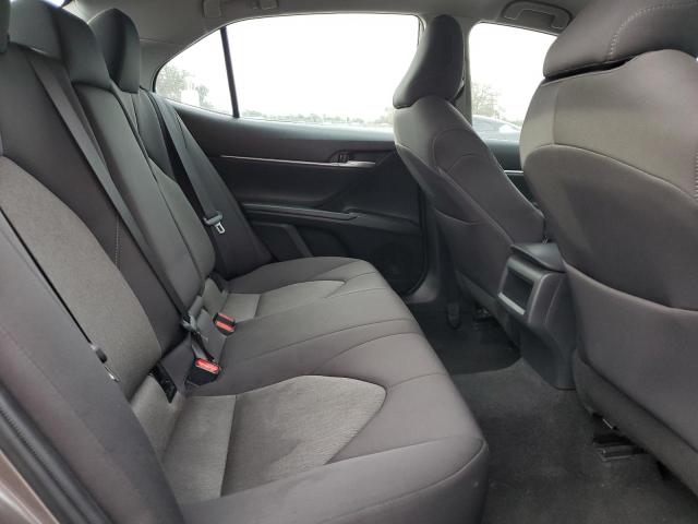 4T1C11AK5PU182826 - 2023 TOYOTA CAMRY LE GRAY photo 10