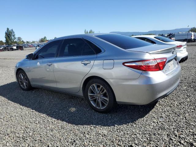 4T1BF1FK8GU139023 - 2016 TOYOTA CAMRY LE SILVER photo 2