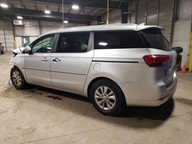 KNDMB5C16H6249604 - 2017 KIA SEDONA LX SILVER photo 2