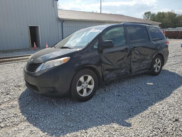 2013 TOYOTA SIENNA LE, 